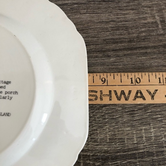 Vtg Staffordshire Plate with Cottage Design - Picture 5 of 9